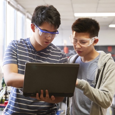 students in a science lab